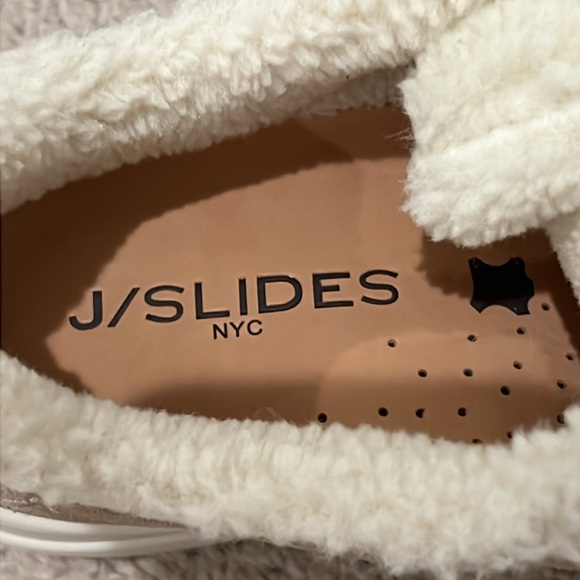 NWOT J/SLIDES Ninka Gold Metallic Waterproof Sneaker - Picture 6 of 12